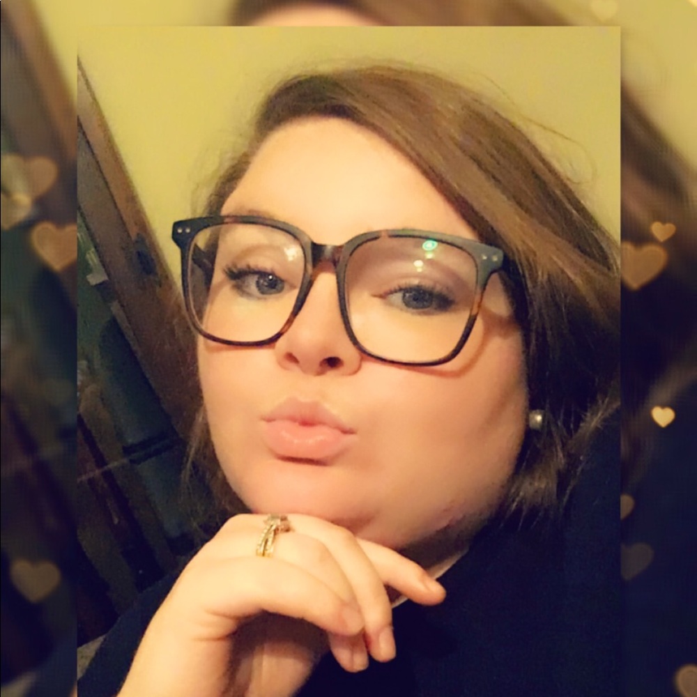 Meet your Posher, Taylor